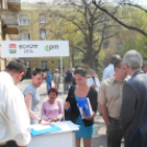 Együtt 2014 kampány-körút  a bejáratnál Gombossal