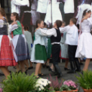 Móricz iskolások szereplése a Főtér avatásán