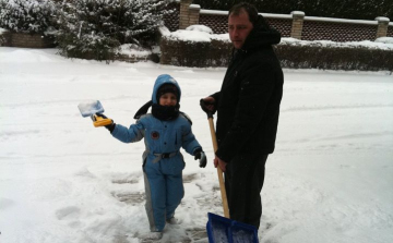 Továbbjavul a helyzet   (17:40)