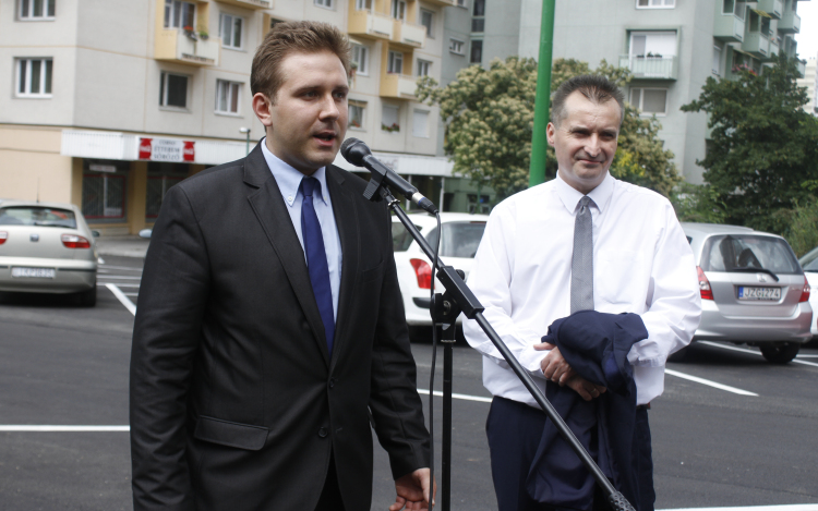 Határidő előtt elkészült a Derkovits utcai parkoló