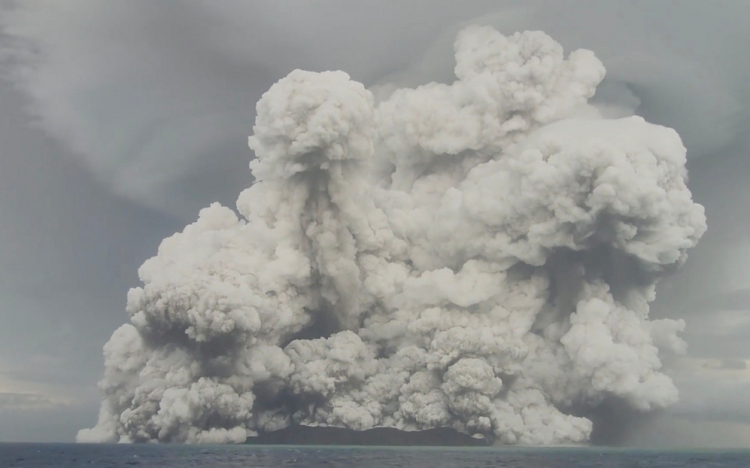 A tongai vulkánkitörés megnövelte a Föld elektromos töltöttségi szintjét