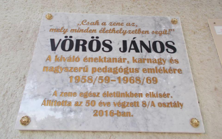 Vörös János tanár úr emlékére