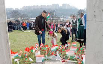 Dunaújváros is ünnepel március idusán