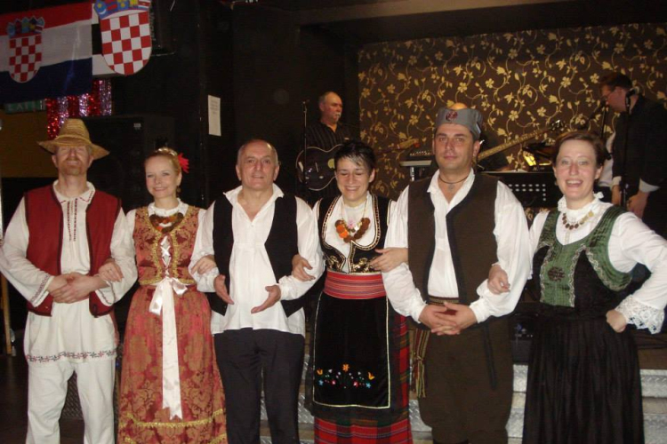 Szerb bál a Békében