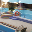 Miniszter az élményfürdőben