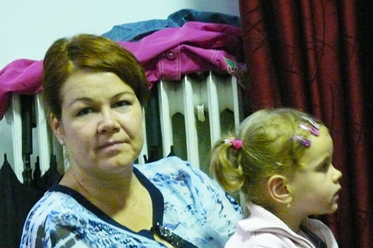 A rendíthetetlen sündisznócska, a Szeleburdi Meseszínház előadásában