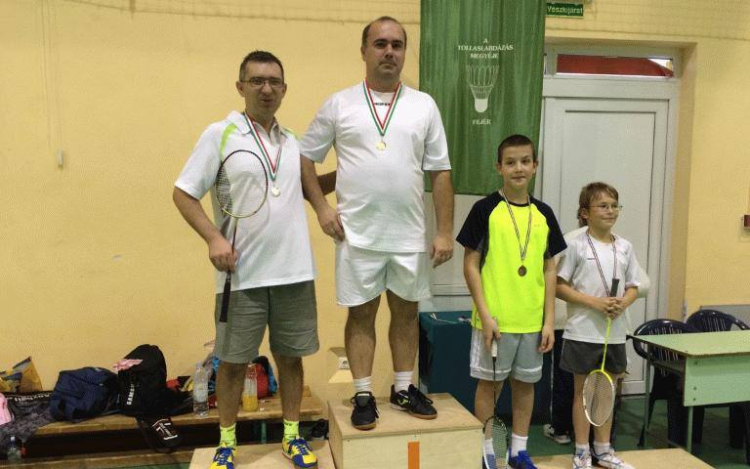 Mi újság a tollaslabda háza táján?