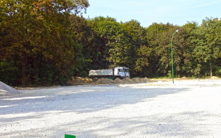 Vásártér a kertészet helyén