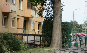 Megújuló járdák, eltűnő kátyúk