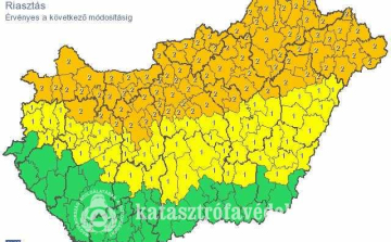 Riaszt a katasztrófa-védelem