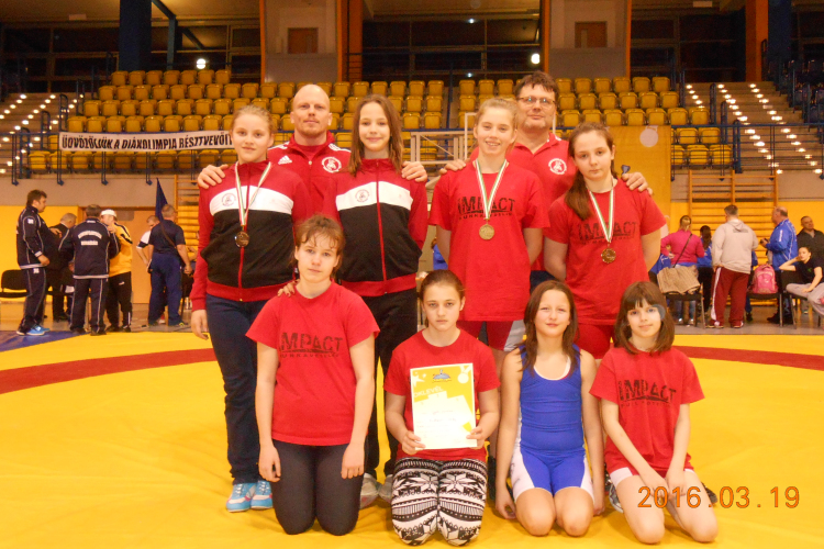 A birkózó lányok is sikeresek