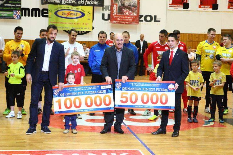 Jótékony Green Pet