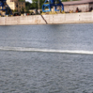 Motorcsónak két napon keresztül