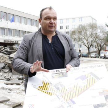 Városháza tér  felújítása