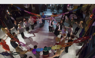 Szerb bál a Békében - képekkel, videóval