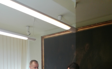 Hum Kristóf tüzet oltott