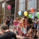 Nyolcadikos diákok bolondballagása