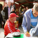 Támogatói aláírás gyűjtése