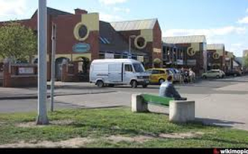 Csőcsere a Piac téren