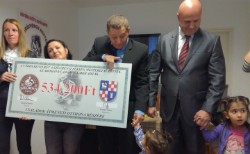 Félmillió az átmeneti otthon gyermekeinek