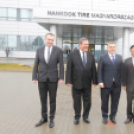 Orbán Viktor a Hankookban járt