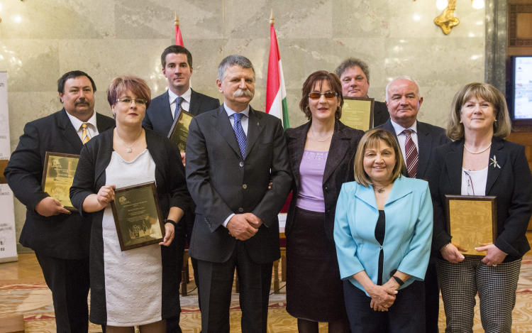 Dunaújváros a jó példa