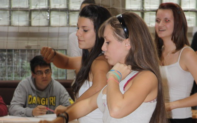 Dunaújvárosi fiatalok versenyben