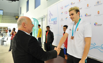 Három érmet is szerzett a dunaújvárosi úszó a hazai rendezésű Iskolai Úszó Világbajnokságon