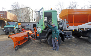 Startra készen a hókotrók