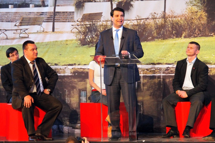 Egy pártrendezvény margójára-képekkel