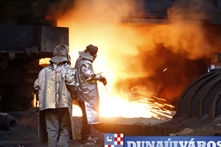 Most engedett a szakszervezet... 