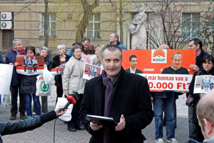 Mesterházy Attila Dunaújvárosban