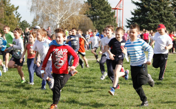 Mezei futóverseny gyerekekkel és kutyákkal ( és képekkel)