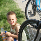 Motorcsónak két napon keresztül