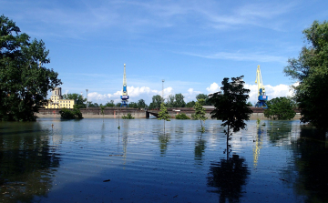 A 6-os út Érdnél lezárva