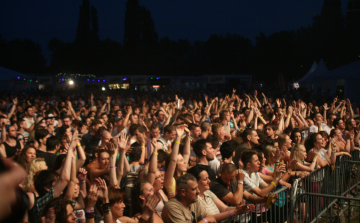 Véget  ért a  Dudik