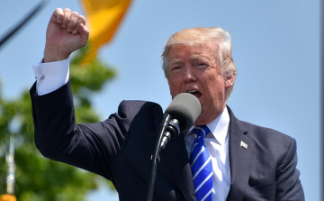 Fehér Ház: az Egyesült Államok számára a diplomácia az első eszköz Irán felé, de légicsapás is \