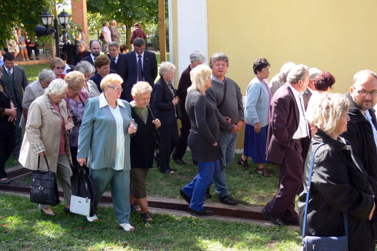 Dunaújvárosi zarándokok a sajópálfalai búcsúban