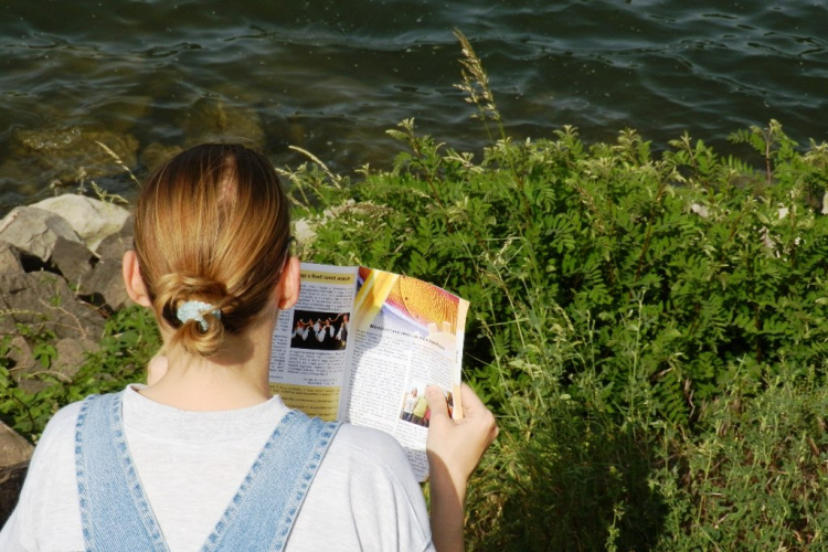 Motorcsónak két napon keresztül