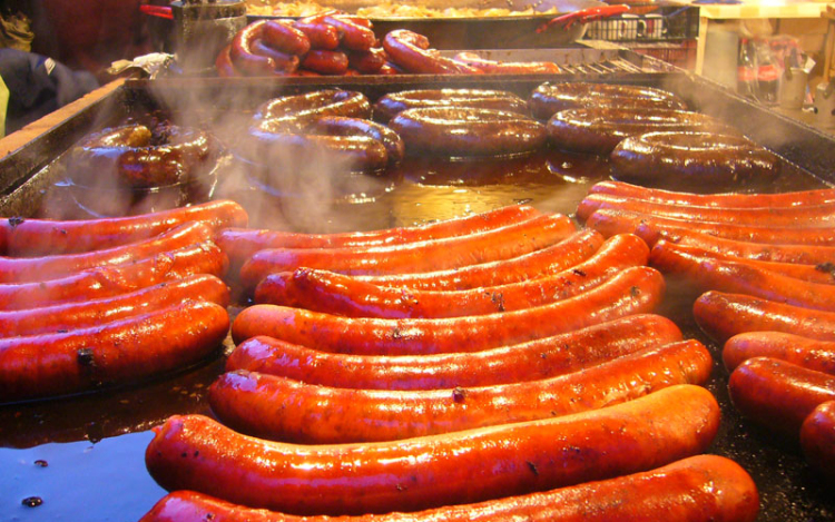 Pentelei kolbászfesztivál kóstolóval