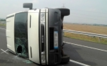 Szerencsés kimenetelű baleset az M6-os autópályán 