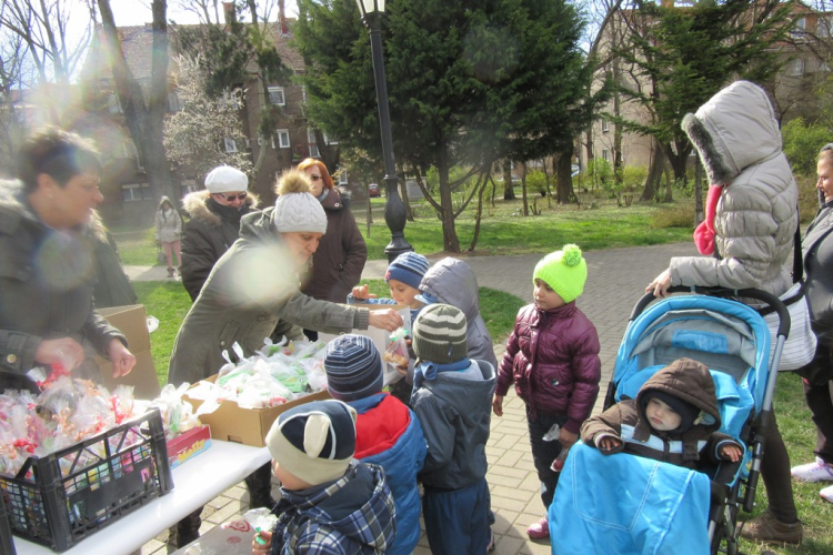 Húsvéti ételosztás