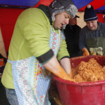 Pentelei Disznótor és Kolbászfesztivál 2013