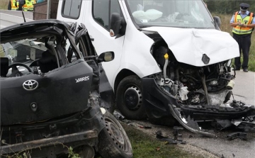 Két ember meghalt balesetben a Veszprém megyei Noszlop közelében