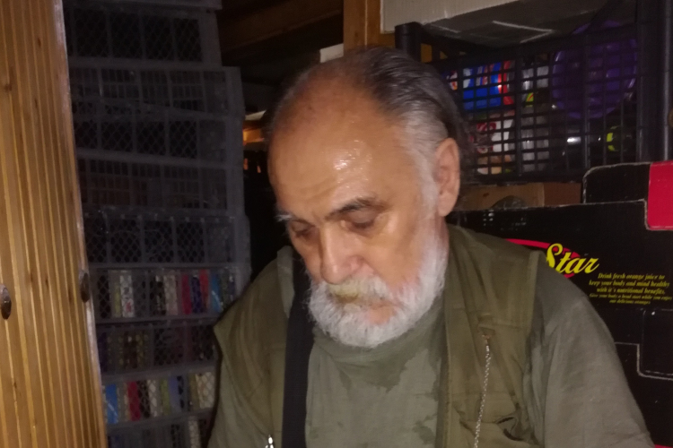 Lenne Ön Vígh úr szomszédja?