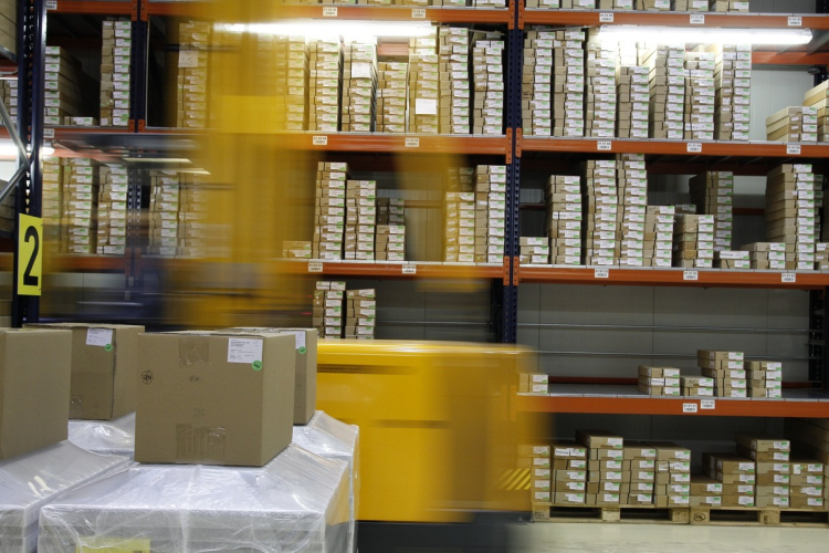 Átlátható készlet és gyors logisztika – a megoldás: raktár bérlés