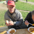 Húsvéti ételosztás