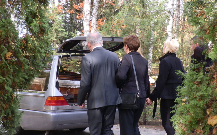 Eltemették a baracsi gyilkosság áldozatait - videóval