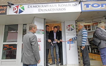 Koalíció erotikus környezetben - DSTV videóval