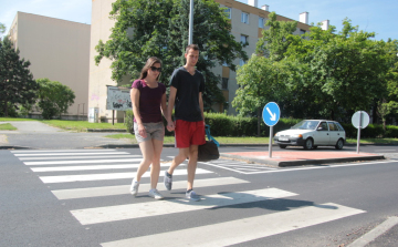 Biztonságos gyalogátkelők a városban